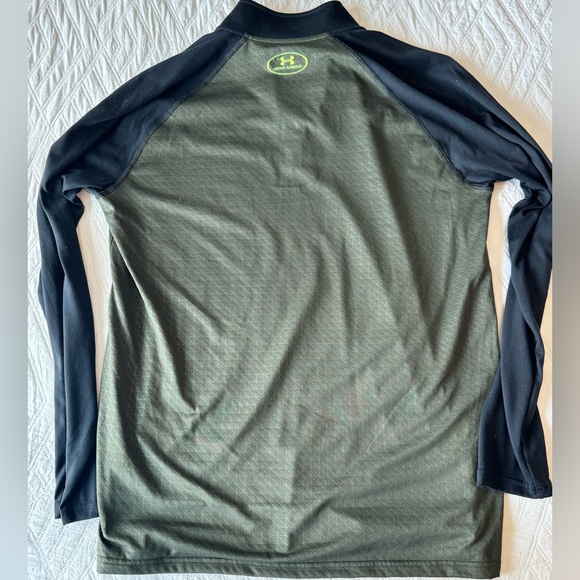 Under Armor Quarter Zip Pullover - Men’s Medium - Picture 3 of 3